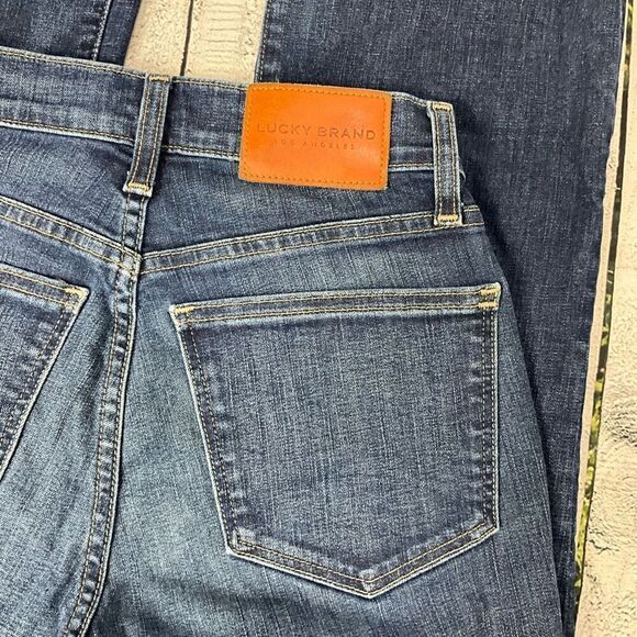 LUCKY BRAND Bridgette Mini Boot Crop Jeans - Picture 4 of 7